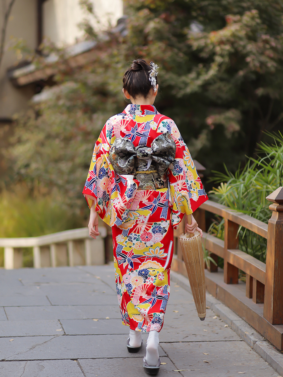Kimono Tradicional Japonês Fem - Japanese Women Formal Wear avaliação e preço